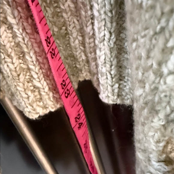 Kenzie Women’s open fringe sweater vest tan size Small - Picture 11 of 12